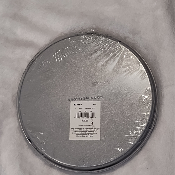 NWT! Food Network 7" Pizza Pans (4pk) - Picture 5 of 6